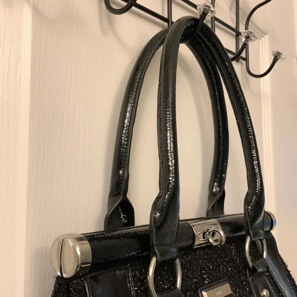 Black Tweed and Black Patent Bag - Picture 9 of 17